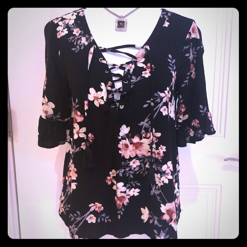 American Eagle top size XS